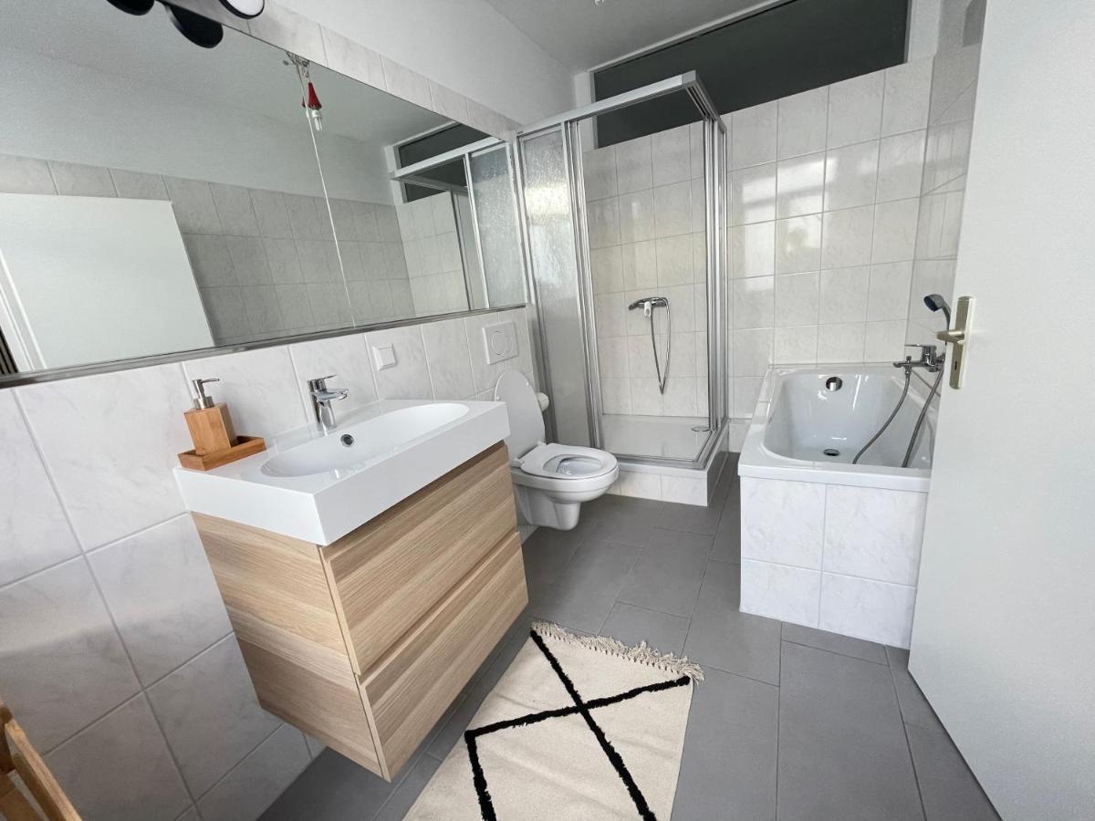 150Qm - 5 Rooms - Free Parking - Mallibase Apartments Hannover Luaran gambar